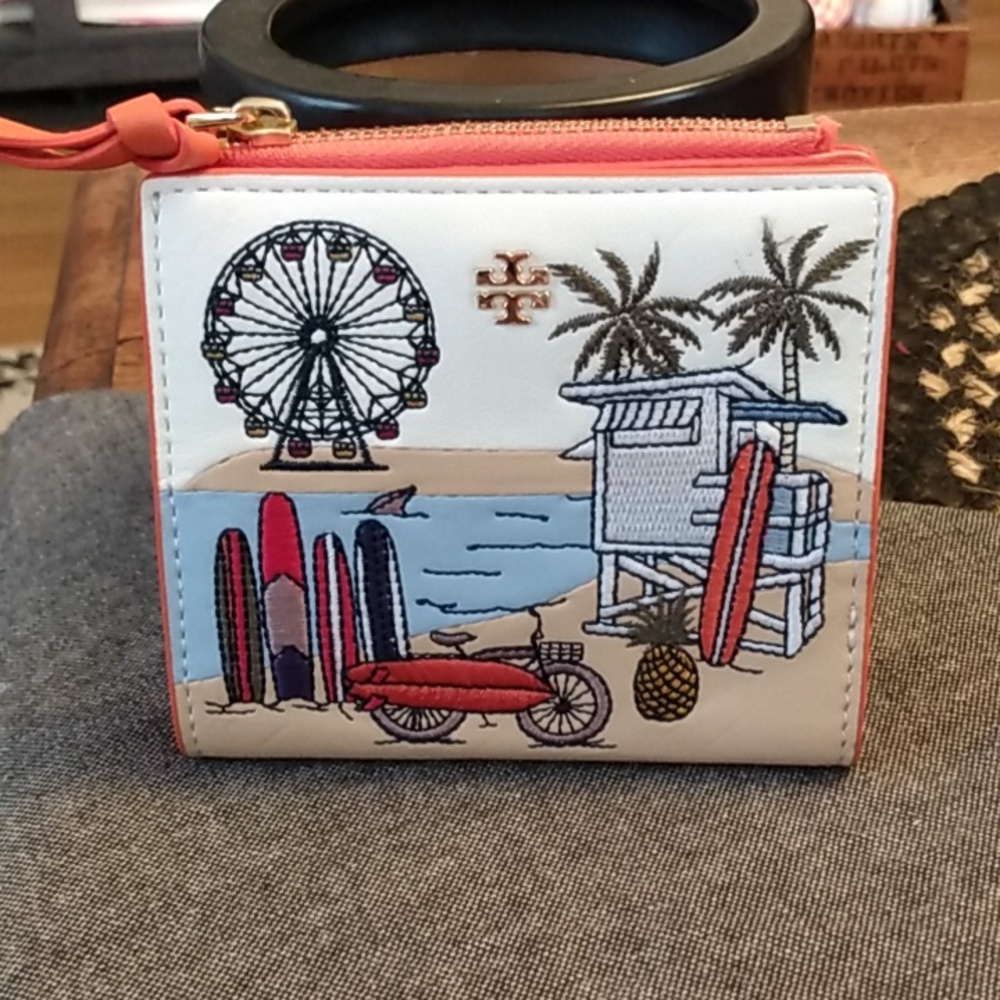 NWOT Tory Butch Embroidered West Coast Mini Leather Wallet